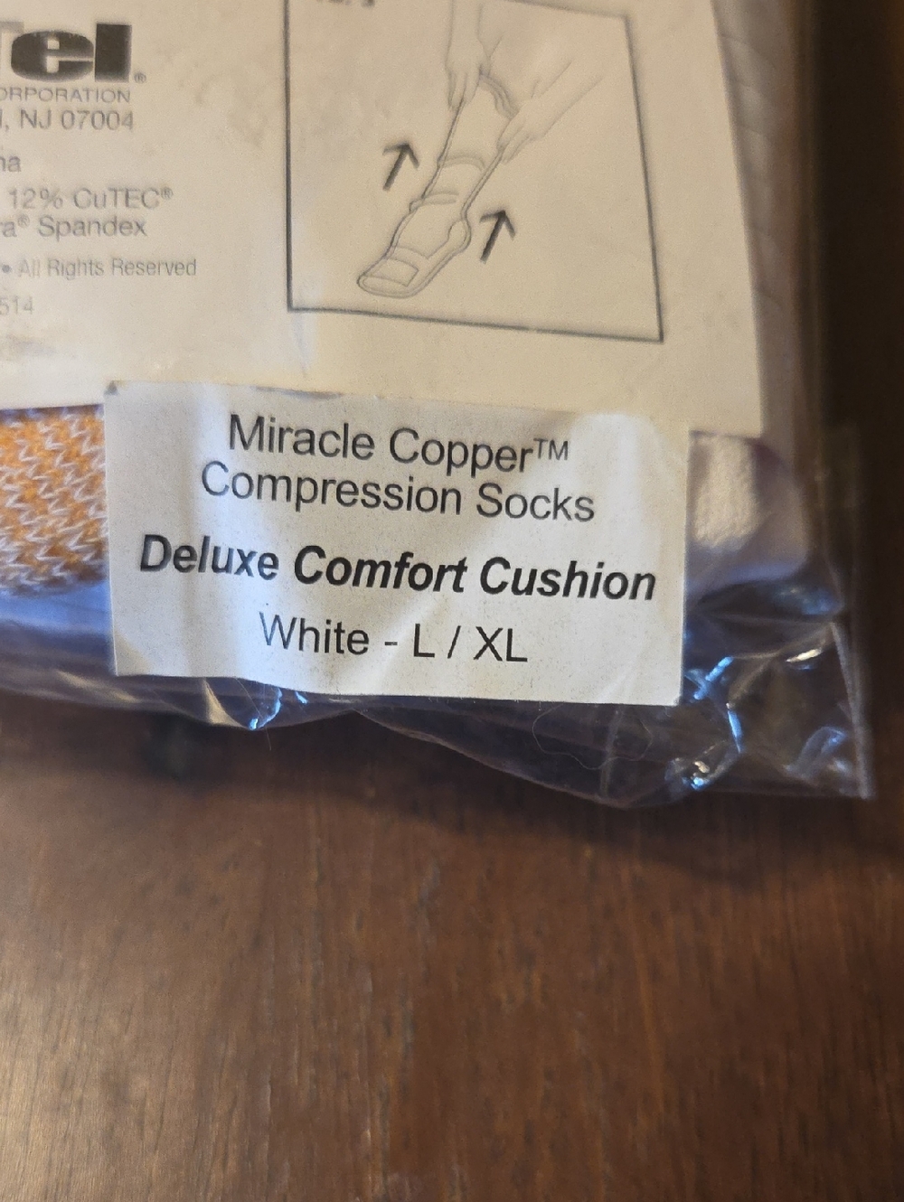 Miracle Copper Compression Socks - Picture 4 of 6